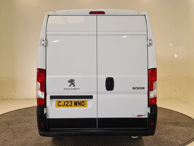 2025 Peugeot Boxer