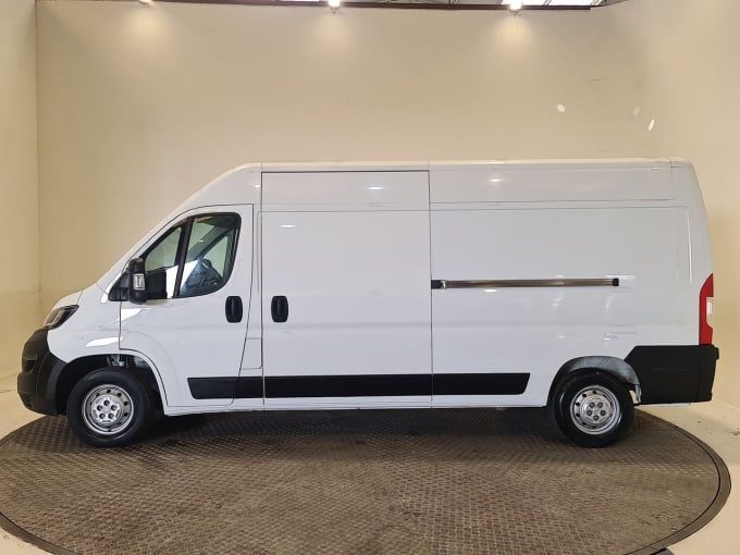 2025 Peugeot Boxer
