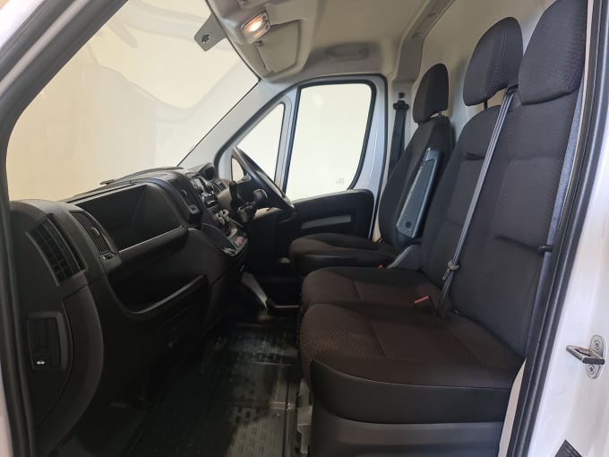 2025 Peugeot Boxer