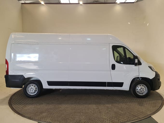2025 Peugeot Boxer