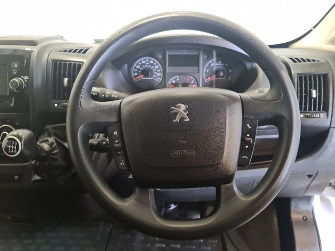 2025 Peugeot Boxer