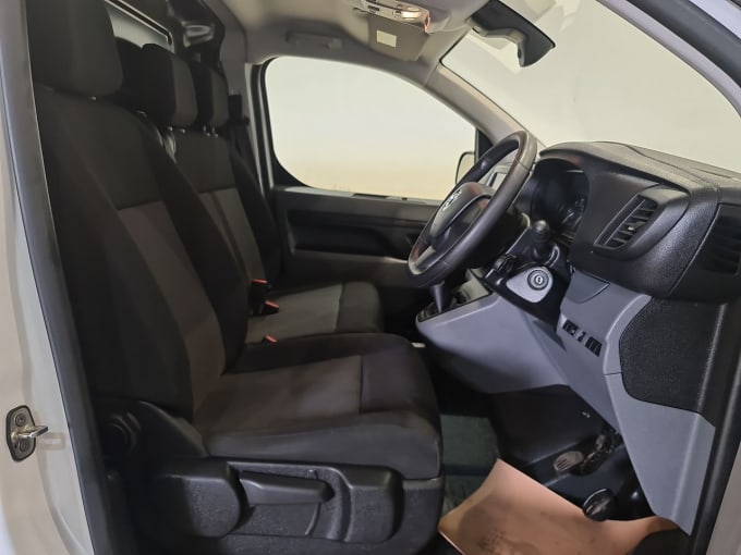 2025 Vauxhall Vivaro