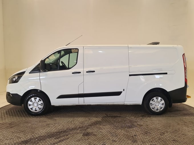 2025 Ford Transit Custom