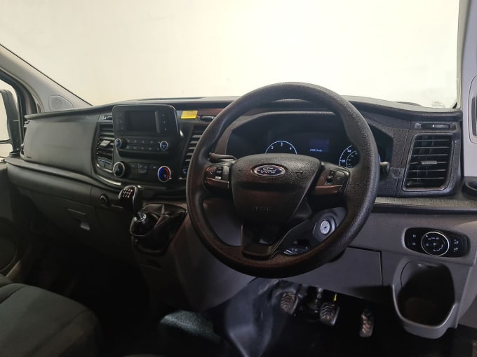 2025 Ford Transit Custom
