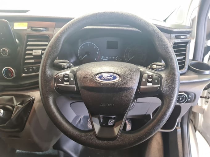 2025 Ford Transit Custom