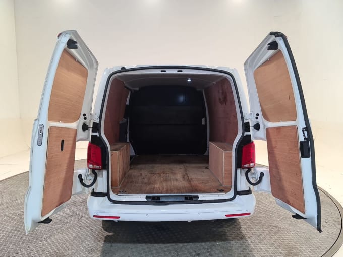 2025 Volkswagen Transporter