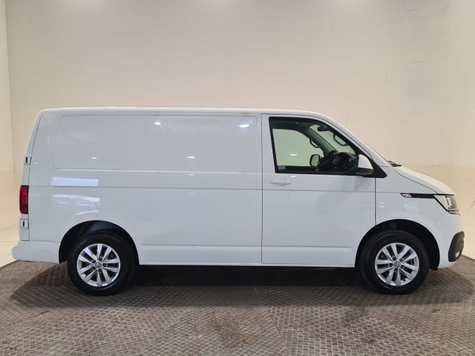 2025 Volkswagen Transporter
