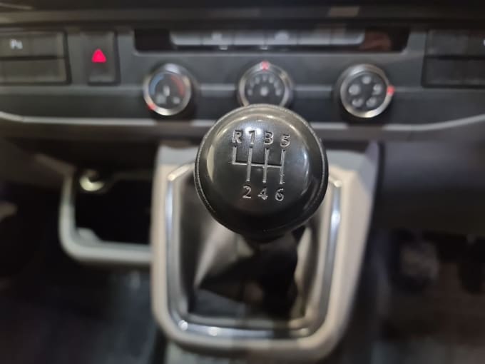 2025 Volkswagen Transporter