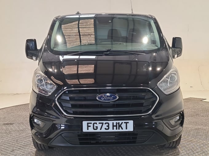 2025 Ford Transit Custom
