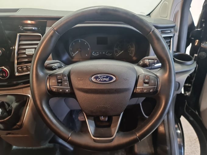 2025 Ford Transit Custom