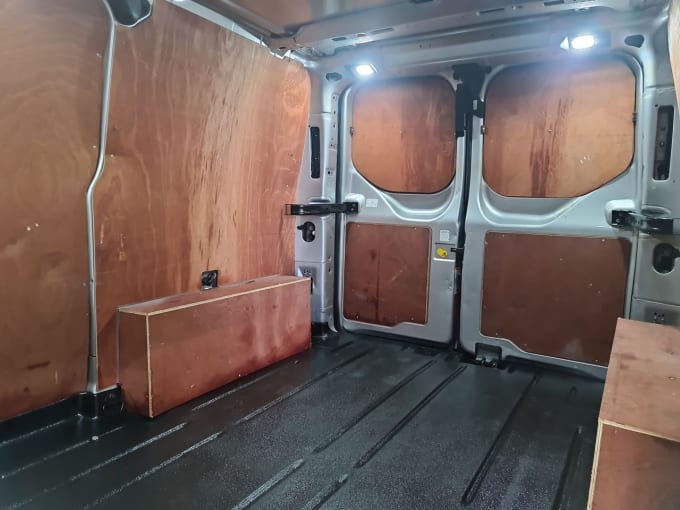 2025 Ford Transit Custom