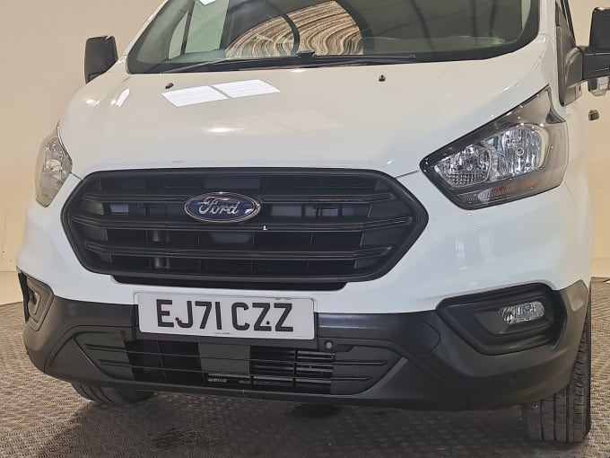 2025 Ford Transit Custom