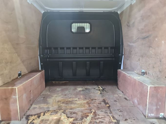 2025 Ford Transit Custom