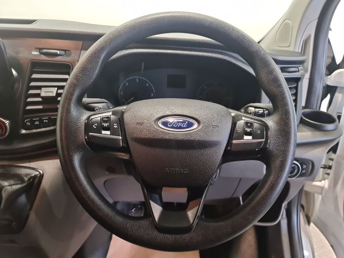 2025 Ford Transit Custom