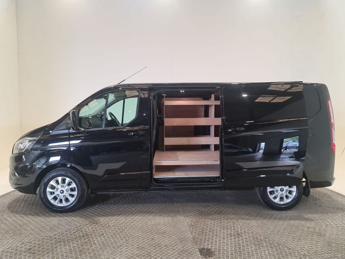 2025 Ford Transit Custom