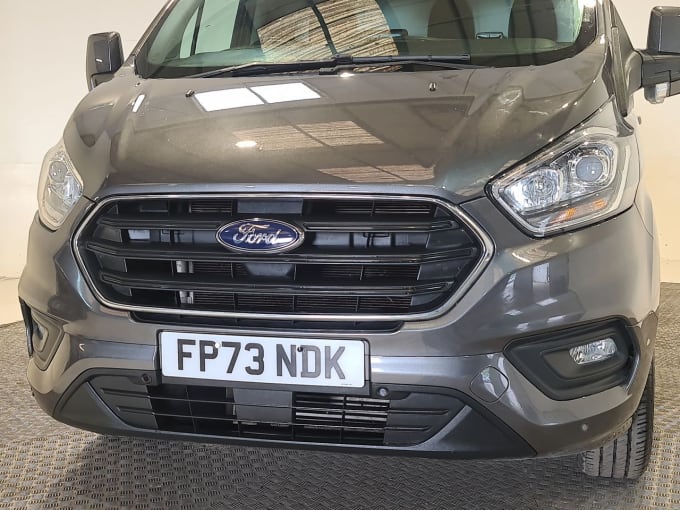 2025 Ford Transit Custom