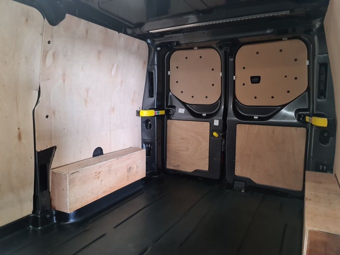2025 Ford Transit Custom