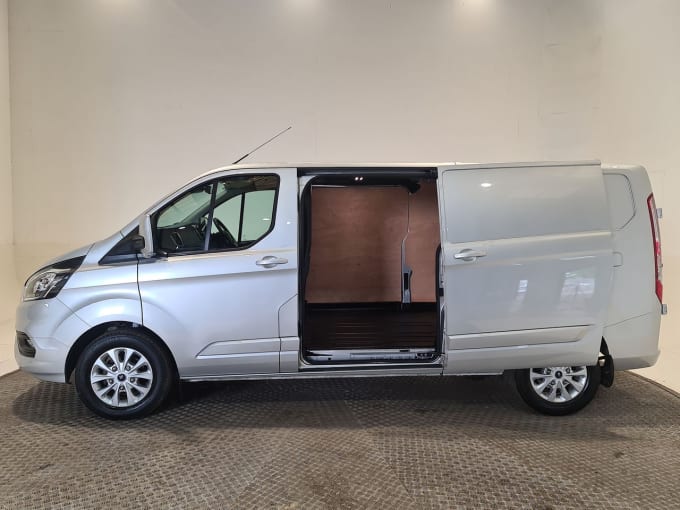 2025 Ford Transit Custom