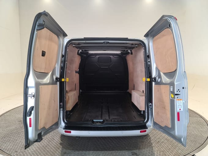 2025 Ford Transit Custom