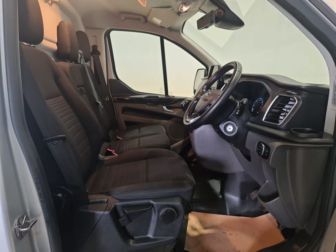 2025 Ford Transit Custom
