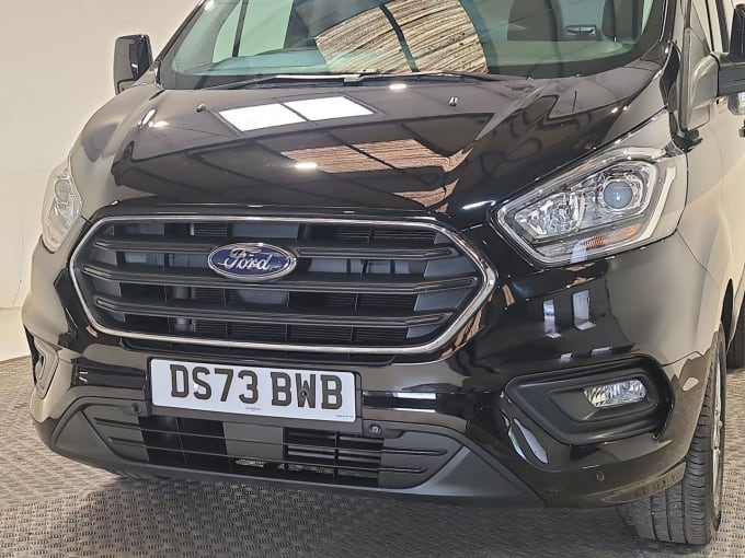 2025 Ford Transit Custom