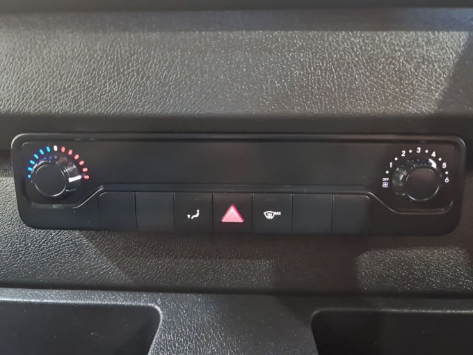 2025 Mercedes-benz Sprinter