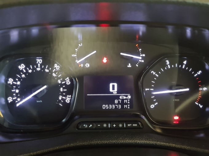 2025 Peugeot Expert