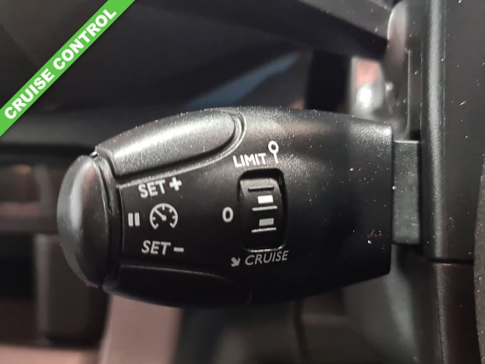 2025 Vauxhall Vivaro