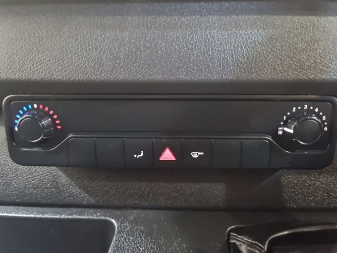 2025 Mercedes-benz Sprinter