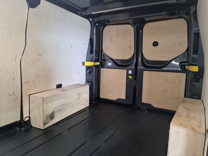 2025 Ford Transit Custom