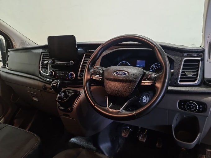 2025 Ford Transit Custom