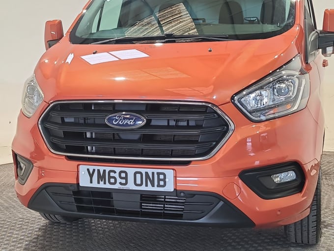 2025 Ford Transit Custom
