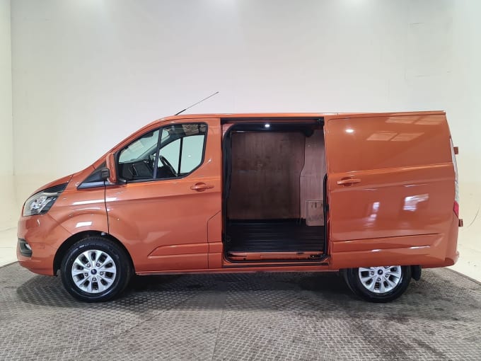 2025 Ford Transit Custom
