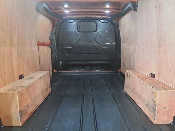 2025 Ford Transit Custom