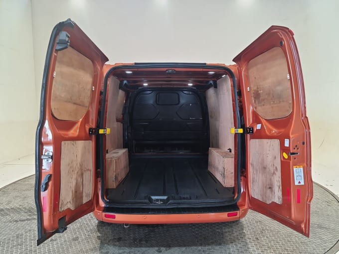2025 Ford Transit Custom