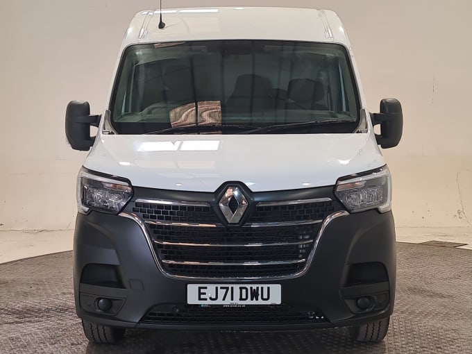 2025 Renault Master