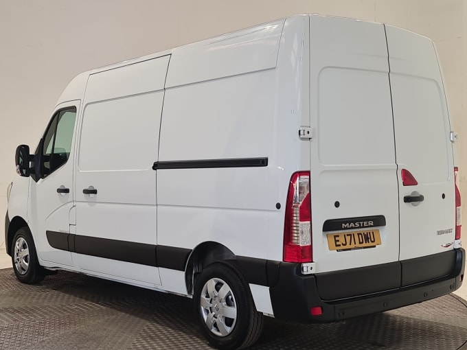 2025 Renault Master