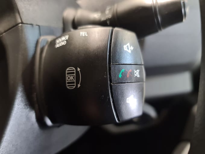 2025 Renault Master
