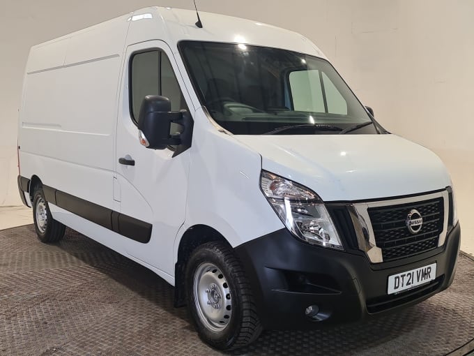 2025 Nissan Nv400