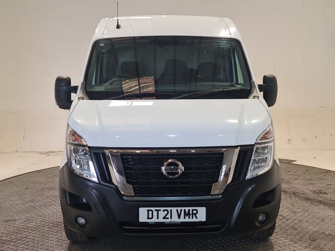 2025 Nissan Nv400