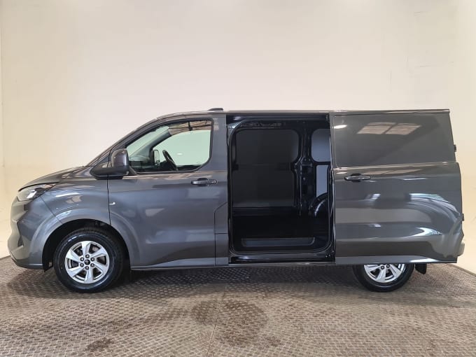 2025 Ford Transit Custom