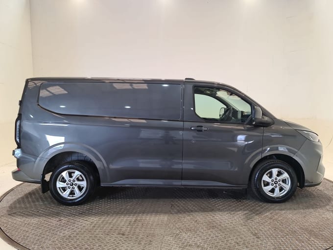 2025 Ford Transit Custom