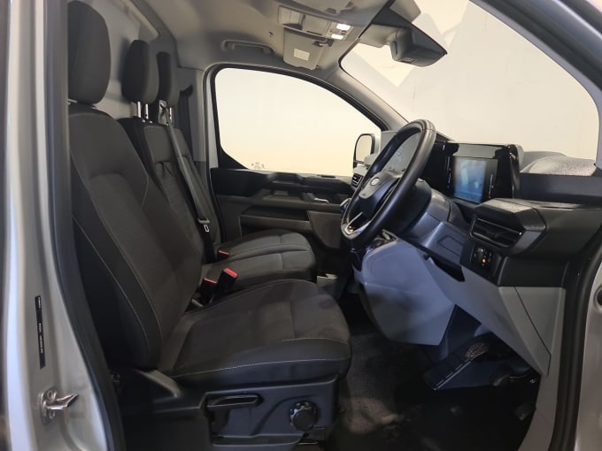 2025 Ford Transit Custom