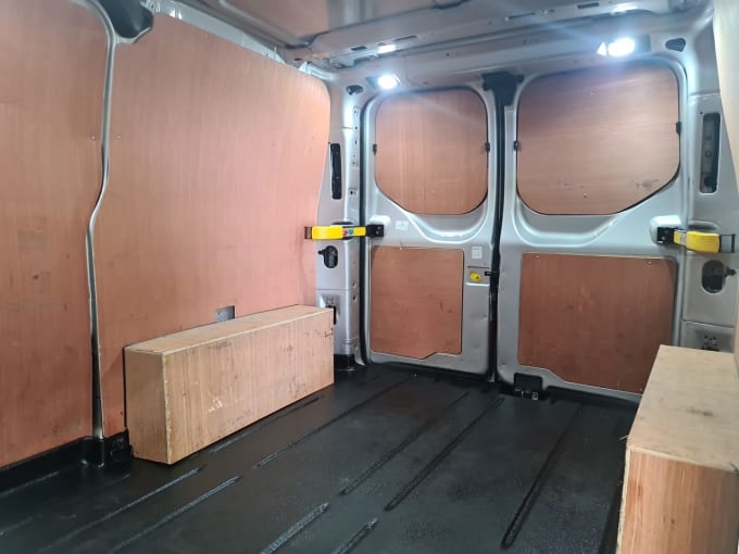 2025 Ford Transit Custom