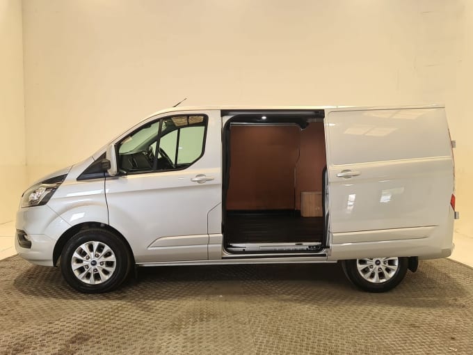 2025 Ford Transit Custom