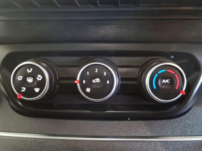 2025 Renault Trafic