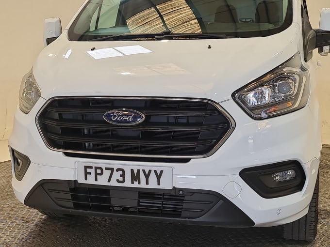 2025 Ford Transit Custom