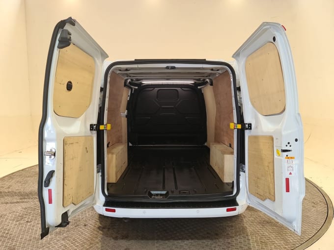2025 Ford Transit Custom