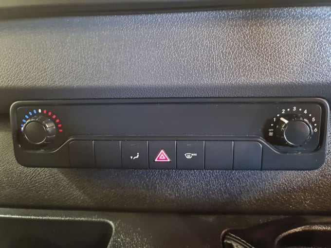 2025 Mercedes-benz Sprinter