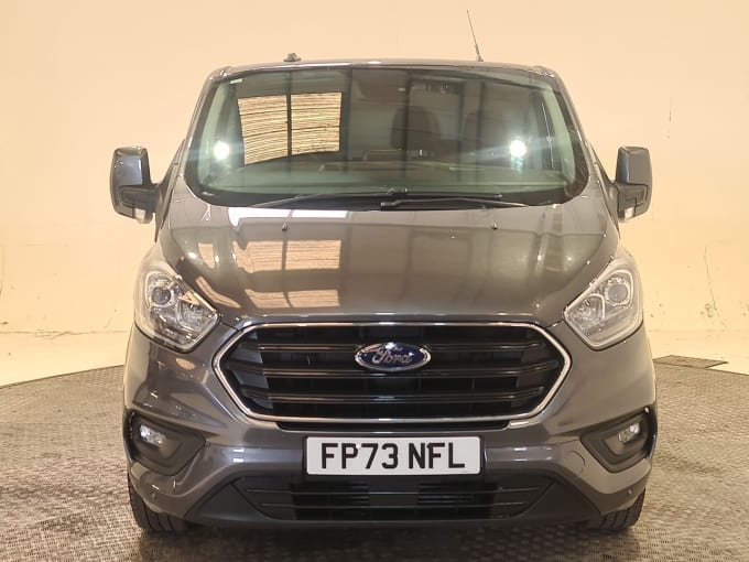 2025 Ford Transit Custom